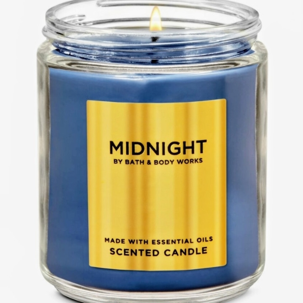 Bath & Body Works Midnight Candle with Gold Label 198G
